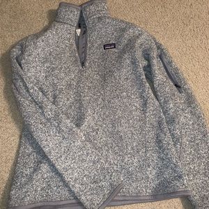 patagonia women’s pullover!